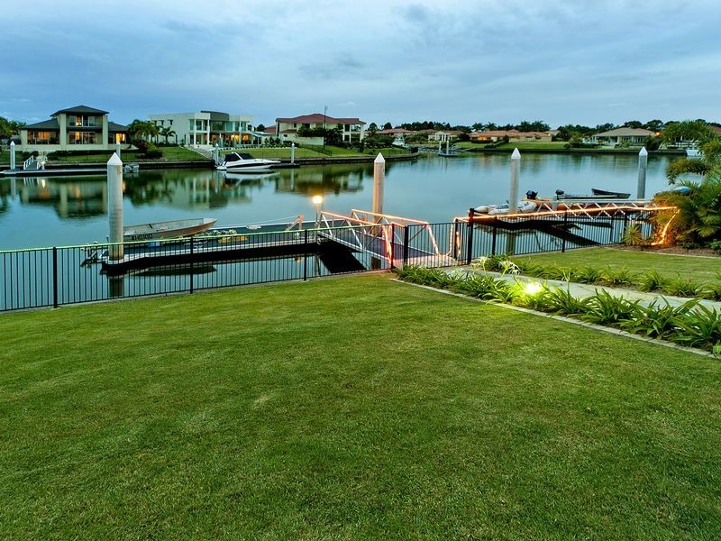 Hope Island QLD 4212