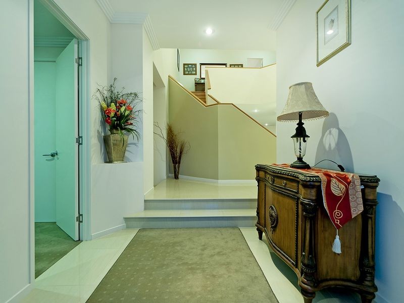 Hope Island QLD 4212