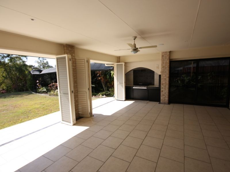 52 Riverdowns Cr, Helensvale QLD 4212