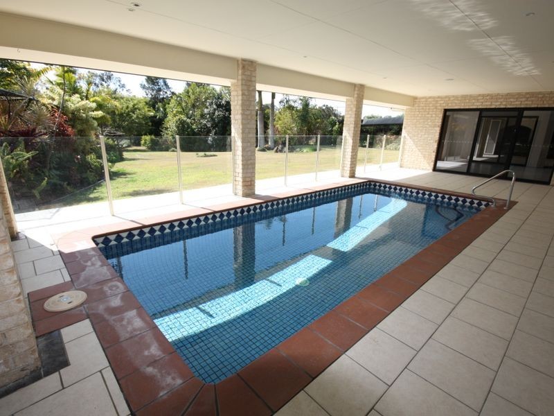 52 Riverdowns Cr, Helensvale QLD 4212