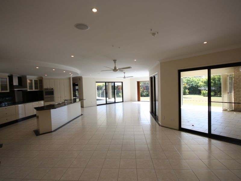 52 Riverdowns Cr, Helensvale QLD 4212