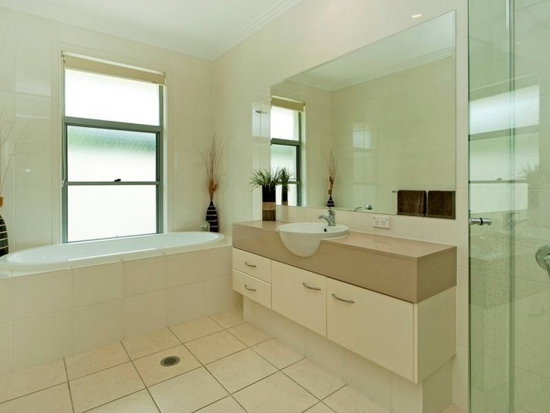 Hope Island QLD 4212