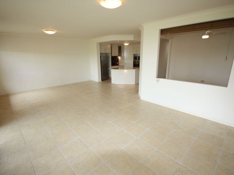 1049/1 The Cove Crescent, Meadow View, Carrara QLD 4211