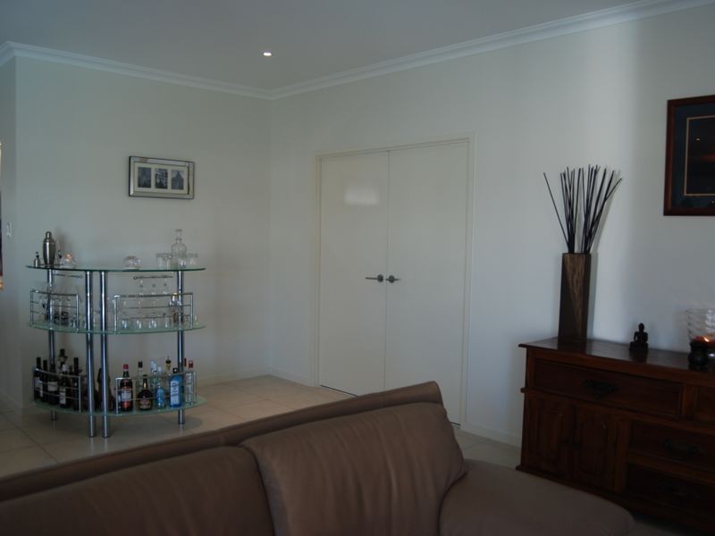 Hope Island QLD 4212