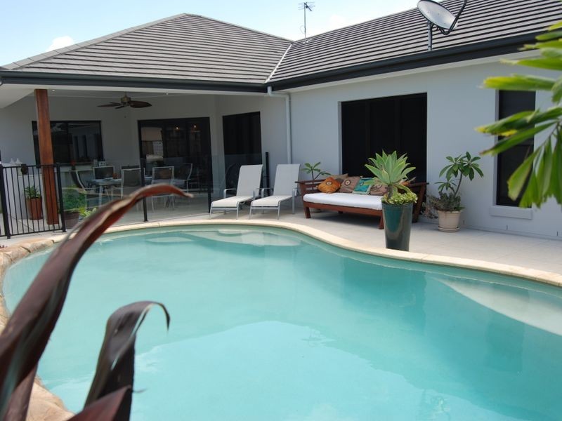 Hope Island QLD 4212