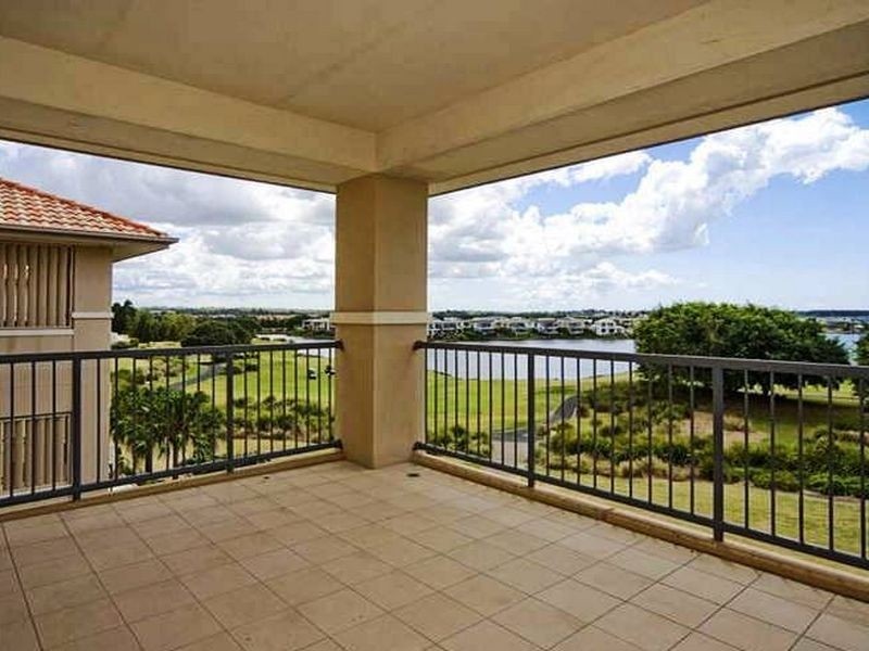 Hope Island QLD 4212