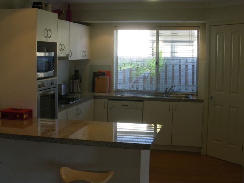 Hope Island QLD 4212