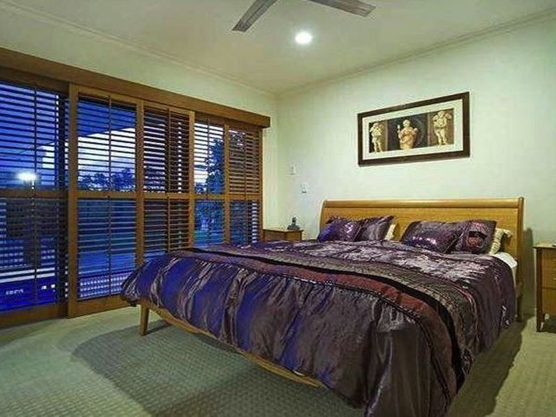 3145 Riverleigh Drive, Hope Island QLD 4212