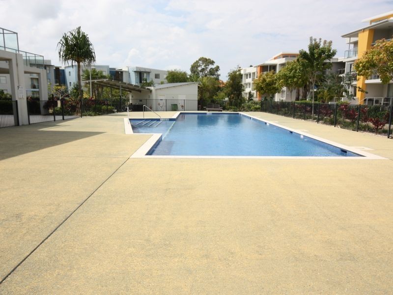 Unit 817 / Sickle Ave, Hope Island QLD 4212