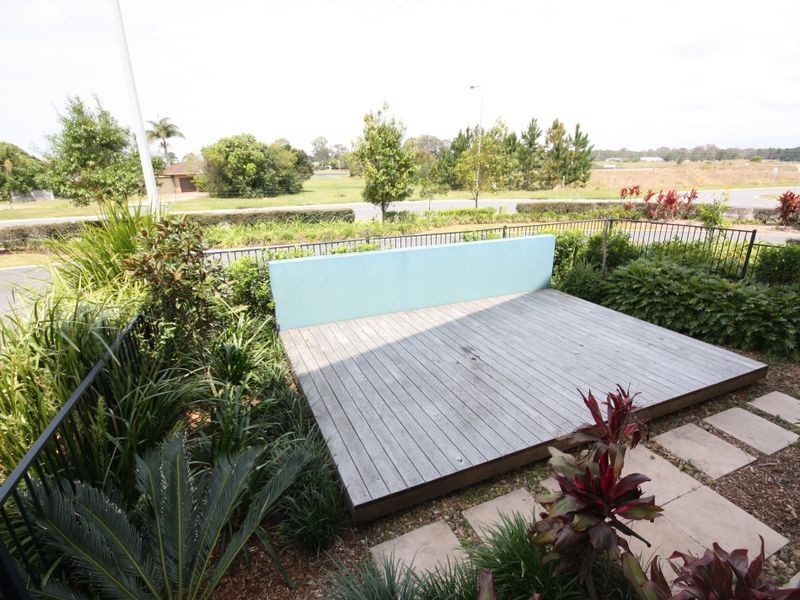 Unit 817 / Sickle Ave, Hope Island QLD 4212