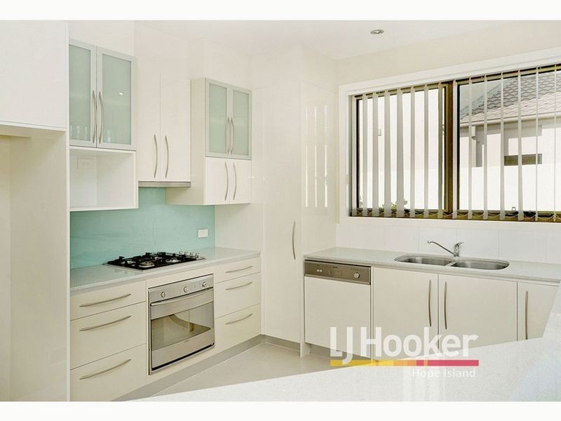 2804 Gracemere Cct North GRACEMERE ISLAND, Hope Island QLD 4212