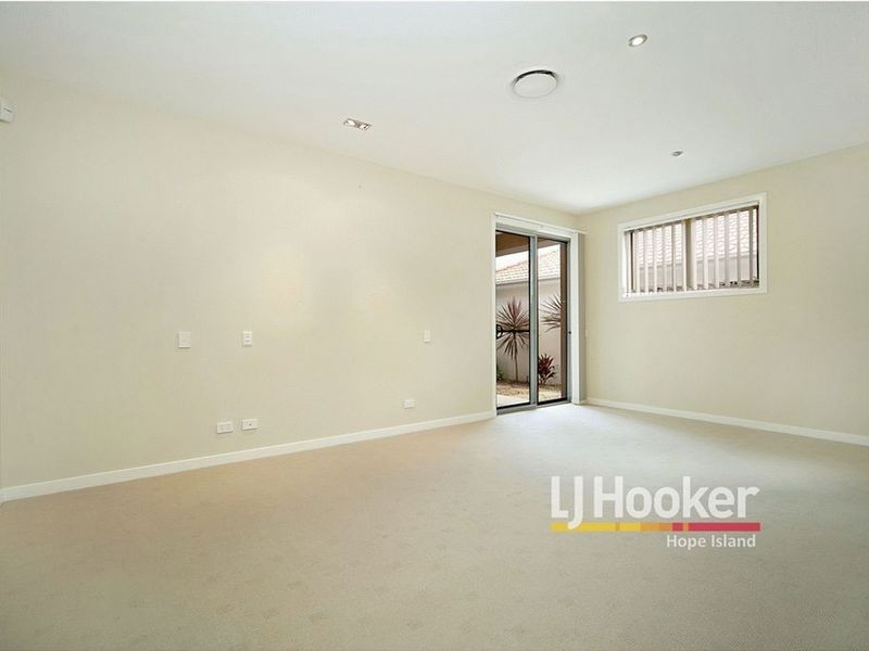 2804 Gracemere Cct North GRACEMERE ISLAND, Hope Island QLD 4212