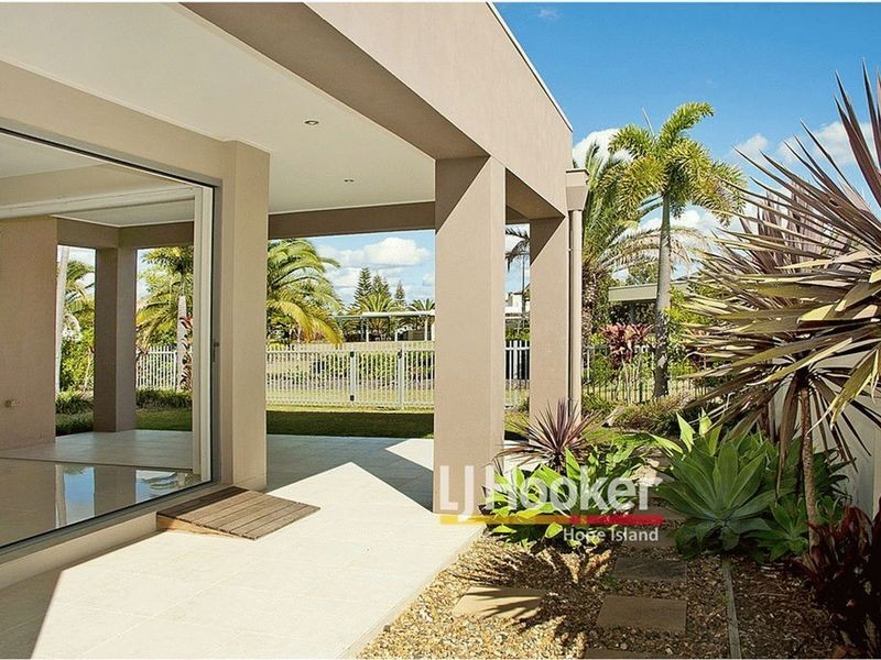 2804 Gracemere Cct North GRACEMERE ISLAND, Hope Island QLD 4212