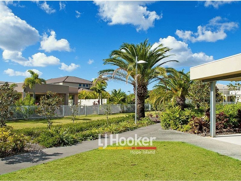 2804 Gracemere Cct North GRACEMERE ISLAND, Hope Island QLD 4212