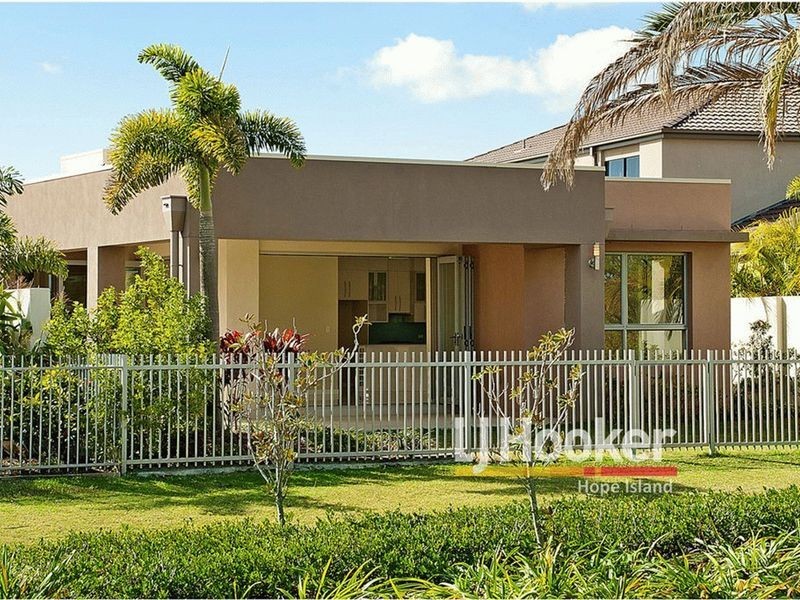 2804 Gracemere Cct North GRACEMERE ISLAND, Hope Island QLD 4212