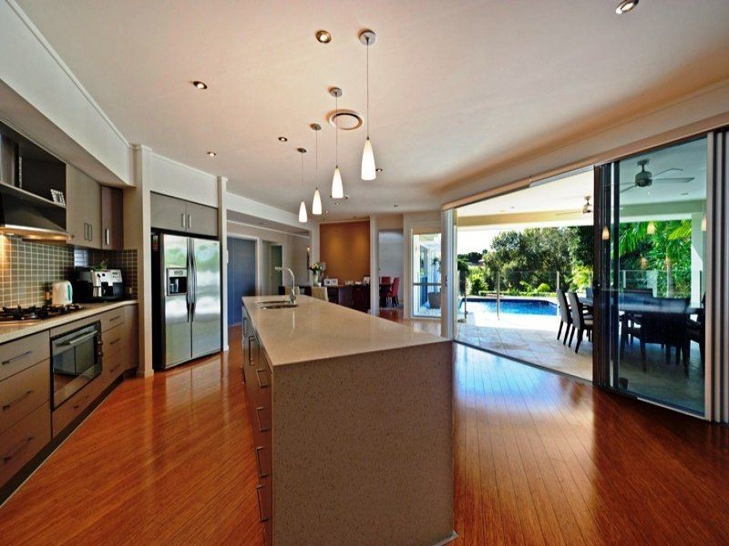 8 Saltwater Terrace, Helensvale QLD 4212