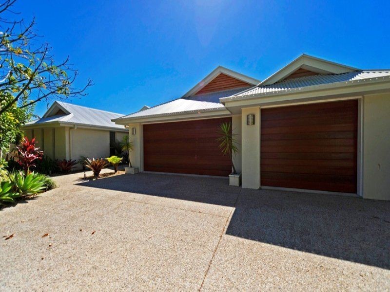 8 Saltwater Terrace, Helensvale QLD 4212