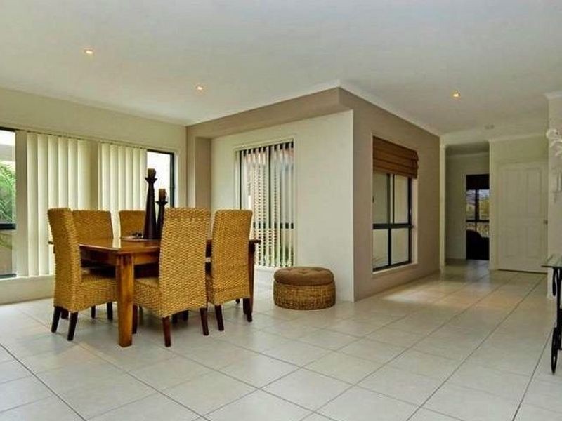 Hope Island QLD 4212