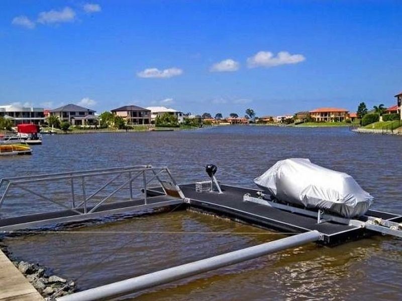 Hope Island QLD 4212