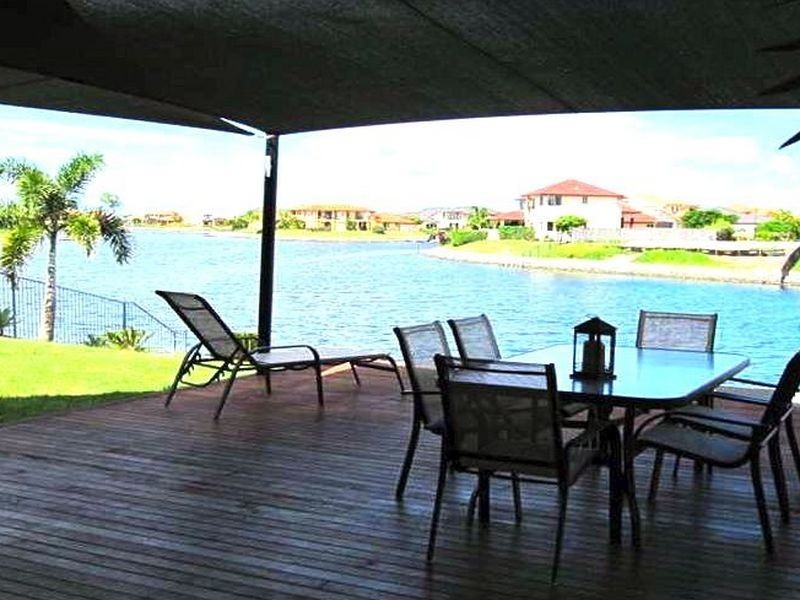 Hope Island QLD 4212