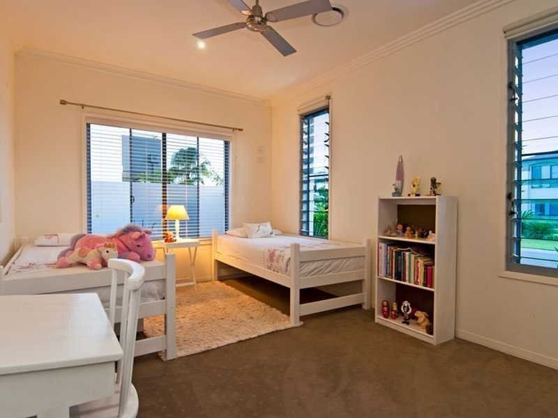 Hope Island QLD 4212