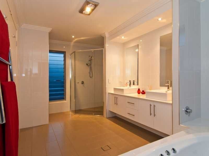 Hope Island QLD 4212