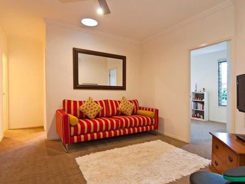 Hope Island QLD 4212