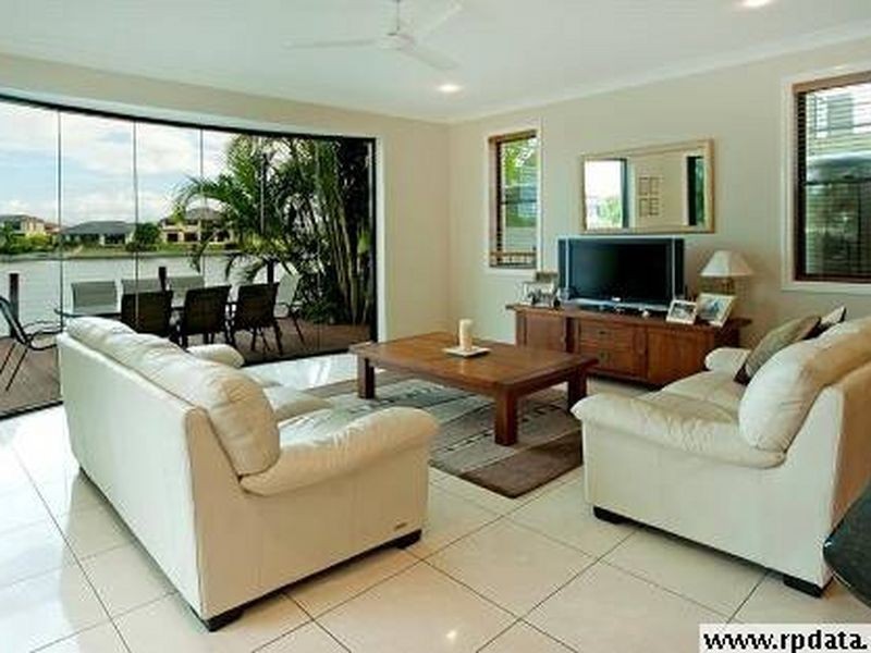 14 Windchimes Wy, Hope Island QLD 4212