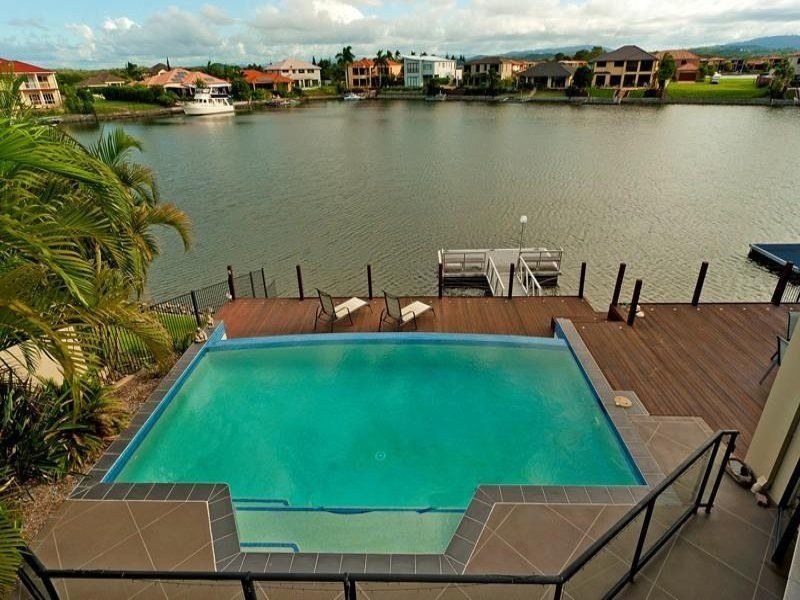 14 Windchimes Wy, Hope Island QLD 4212