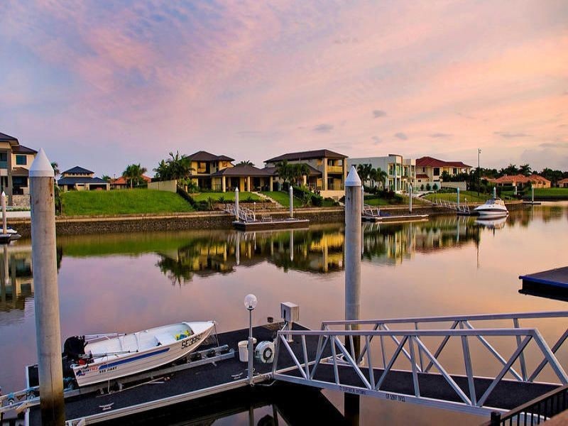 Hope Island QLD 4212