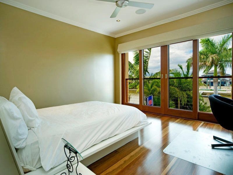 Hope Island QLD 4212