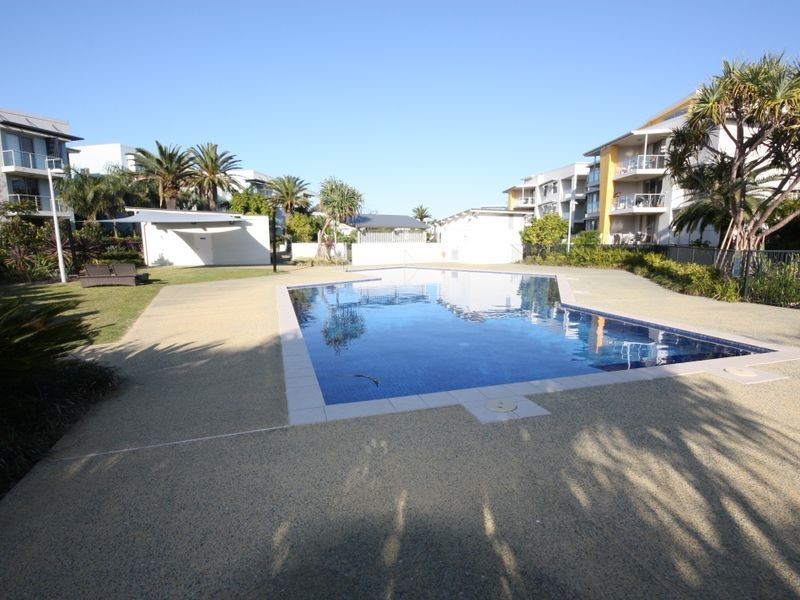 337/66 Sickle Ave, Hope Island QLD 4212