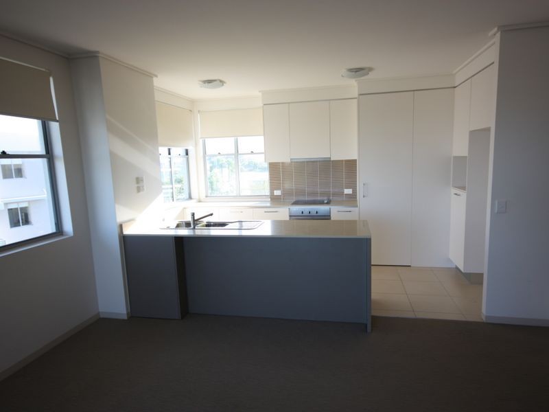 337/66 Sickle Ave, Hope Island QLD 4212