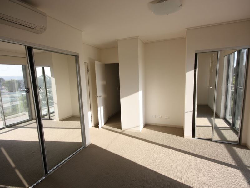 337/66 Sickle Ave, Hope Island QLD 4212