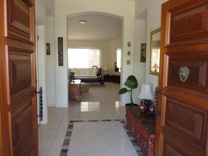 1 Windchimes Way OYSTER COVE, Hope Island QLD 4212