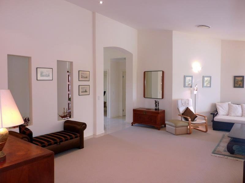 1 Windchimes Way OYSTER COVE, Hope Island QLD 4212