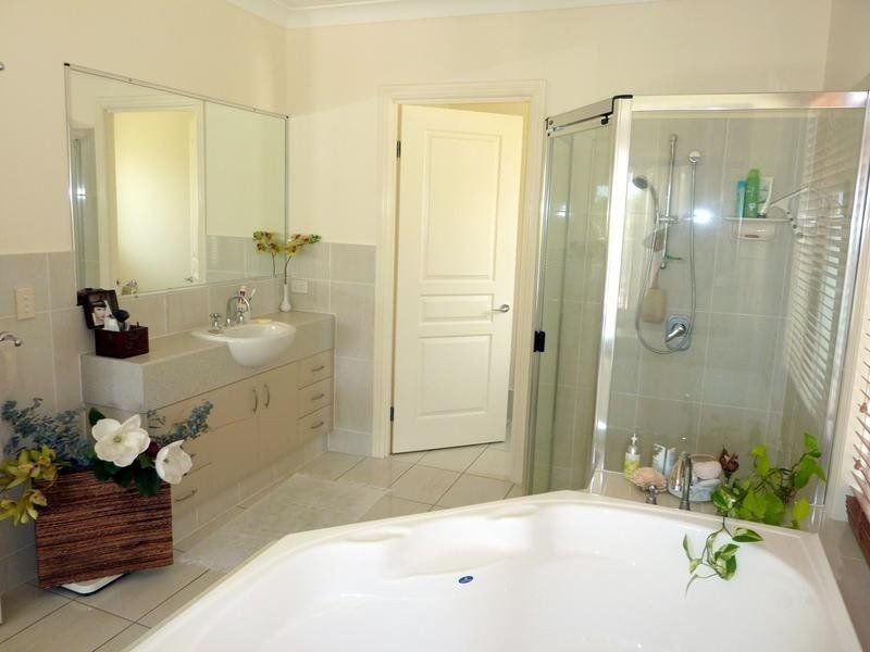 1 Windchimes Way OYSTER COVE, Hope Island QLD 4212