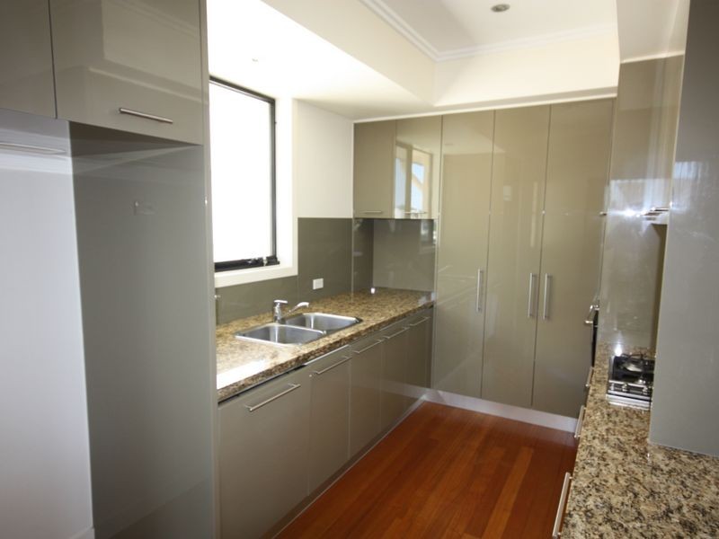 6138 Bolsena Circuit, Hope Island QLD 4212