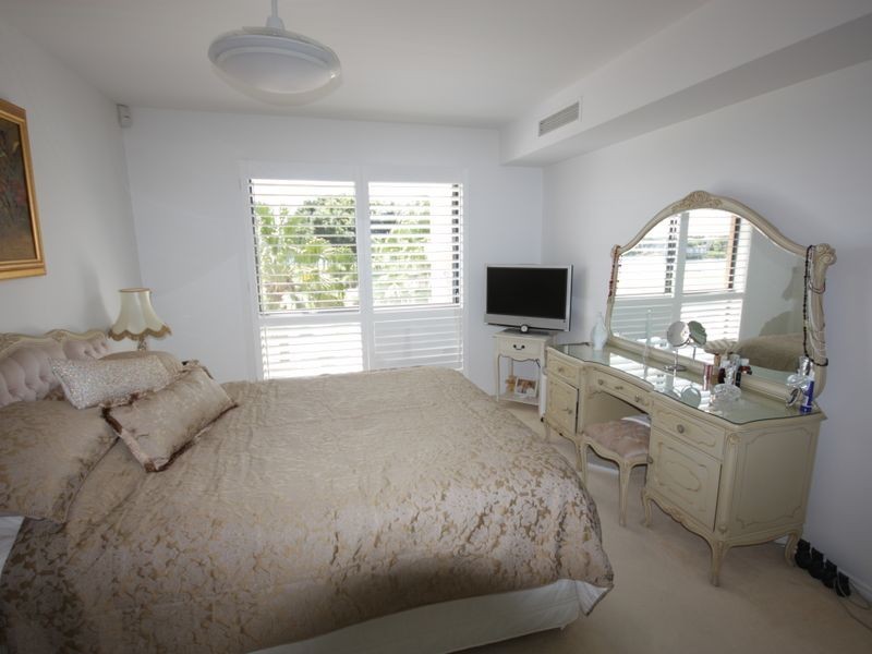 Hope Island QLD 4212