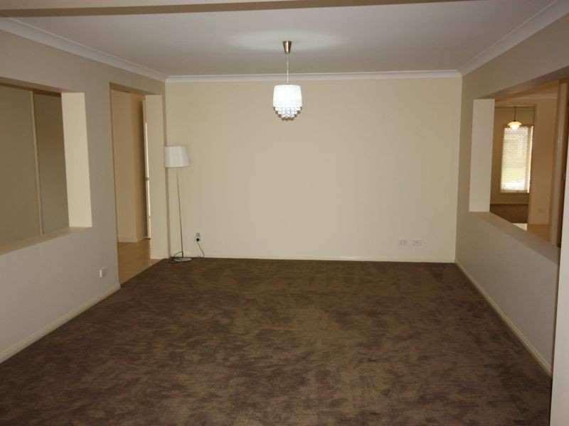 32 Regatta Ave, Oxenford QLD 4210