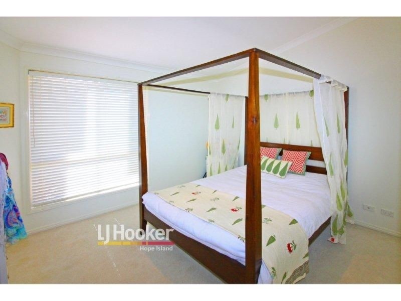 Hope Island QLD 4212