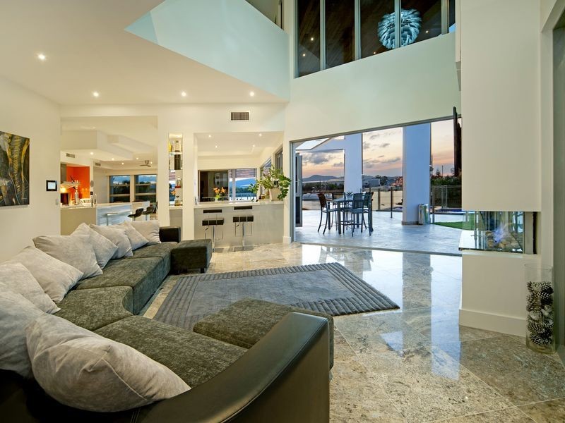Hope Island QLD 4212