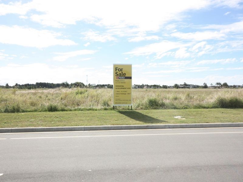 Hope Island QLD 4212