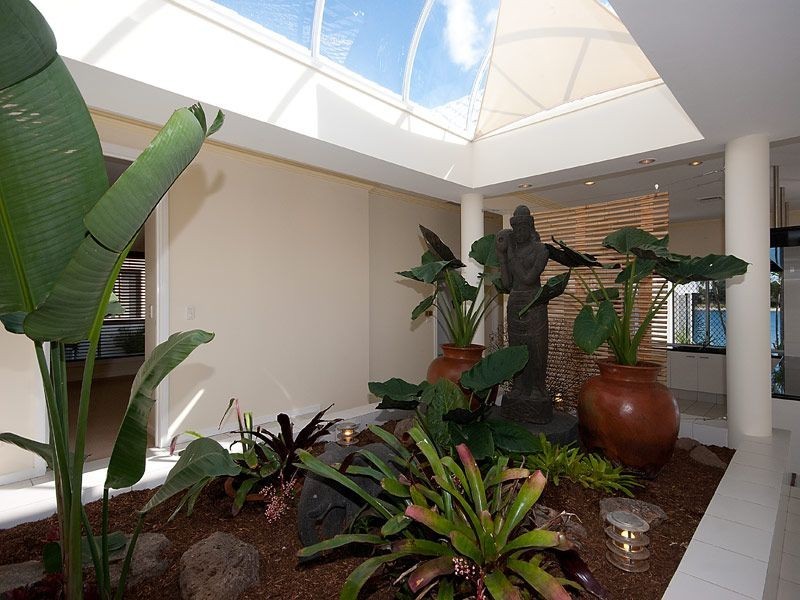 16 Excalibur Court, Sovereign Islands QLD 4216