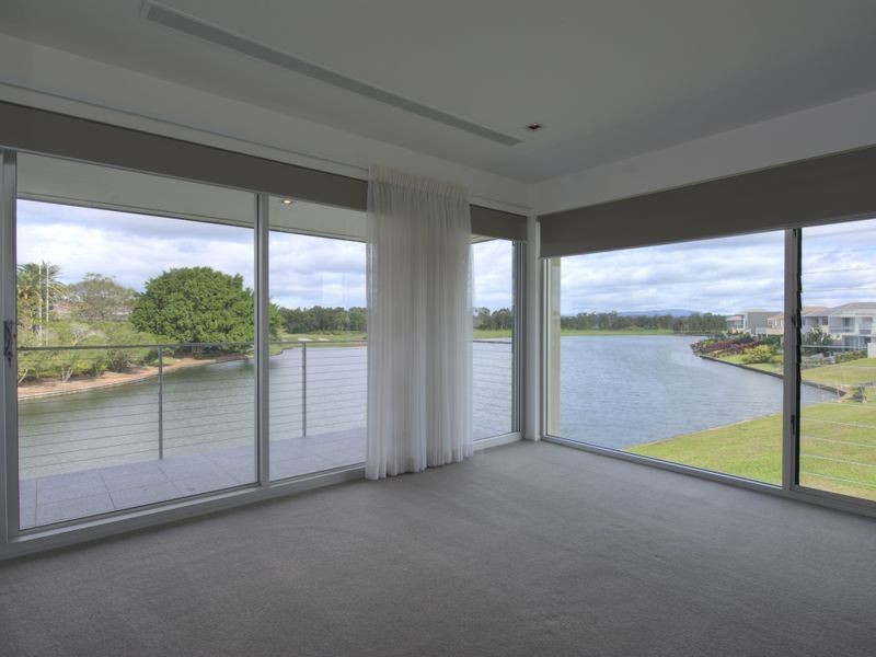 6184 Bolsena Circuit, Hope Island QLD 4212