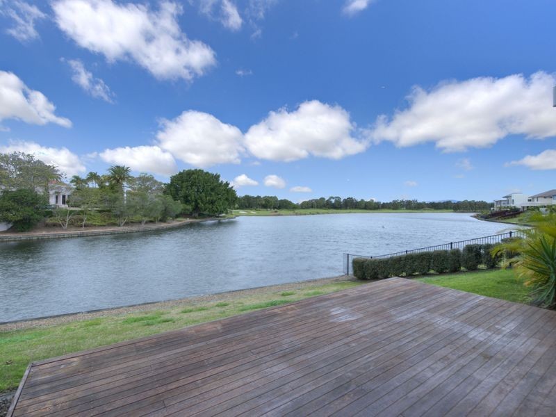 6184 Bolsena Circuit, Hope Island QLD 4212