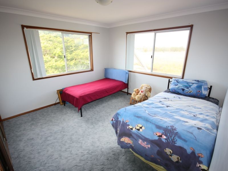 35 Esplanade, Jacobs Well QLD 4208