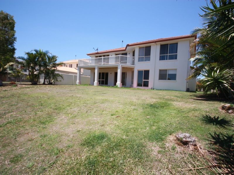 58 Lakeshore Dr, Helensvale QLD 4212