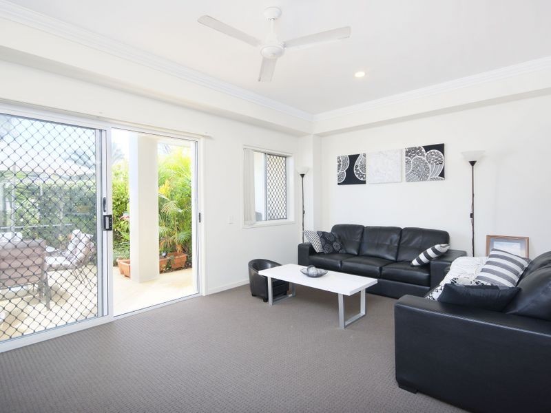 32/2 Bronberg Court, Southport QLD 4215