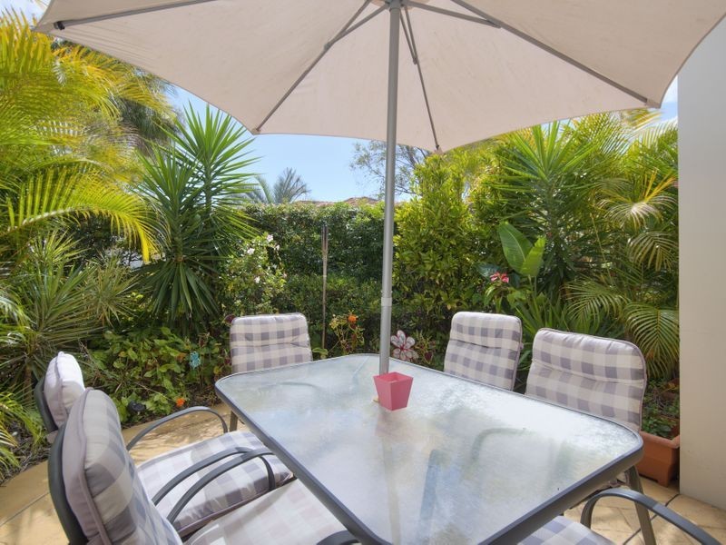 32/2 Bronberg Court, Southport QLD 4215